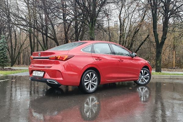 Тест-драйв Changan Eado Plus