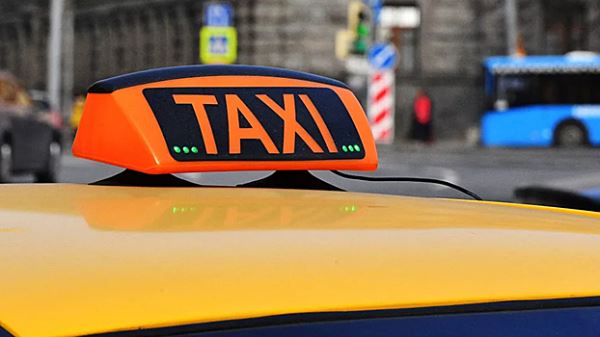 В Тульской области при столкновении такси и автобуса погибли три человека