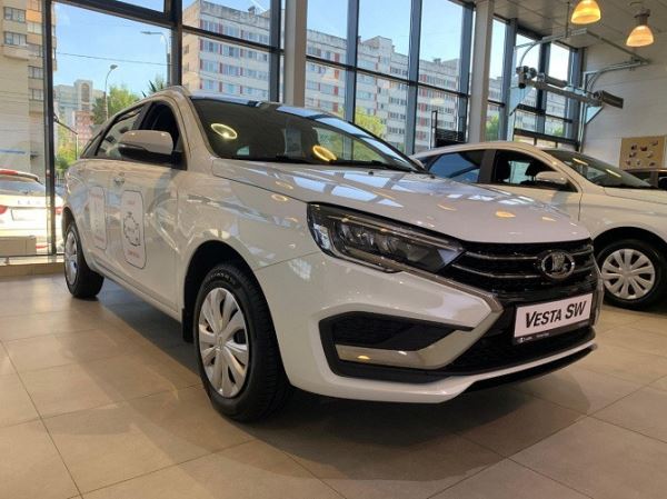 Дилер рассказал о высоком спросе на LADA Vesta с автоматической трансмиссией