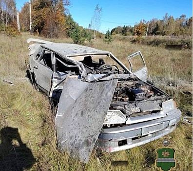 Легковушка попала под электропоезд