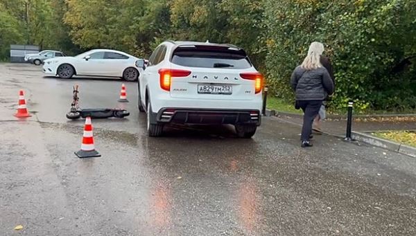 Машина сбила подростка на самокате в Нижегородской области