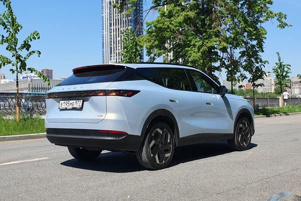 Тест-драйв Omoda C7