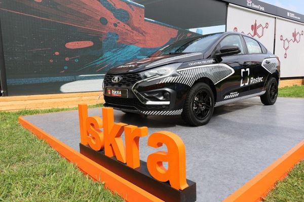 В 2025 году в Беларусь будет экспортировано около 12 тысяч автомобилей LADA