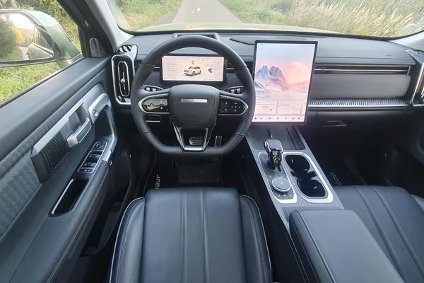 Тест-драйв Jaecoo J7