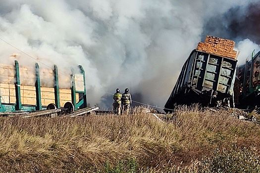 Что известно о столкновении поезда с грузовиком под Смоленском