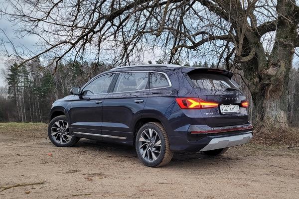 Тест-драйв Jetta VS7