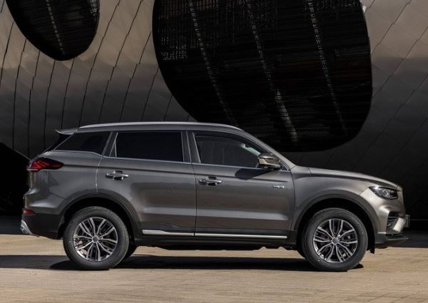 В Беларуси стартовали продажи рестайлингового кроссовера Belgee X70