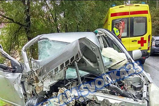 В Приморье мужчина угнал Toyota Vits с ребенком в салоне и попал в жесткое ДТП