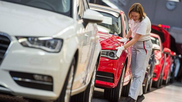 В России иномарки премиум-класса могут подорожать в 1,5 раза