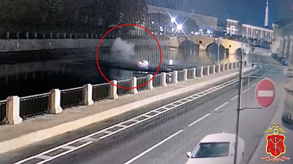 Пьяный водитель вылетел в Фонтанку и убил пассажирку