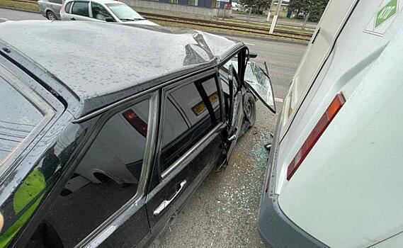 В Курске в ДТП с автобусом пострадали два человека