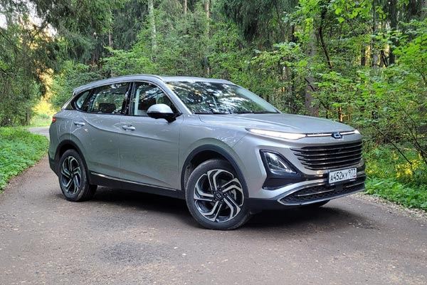 Тест-драйв FAW Bestune T90