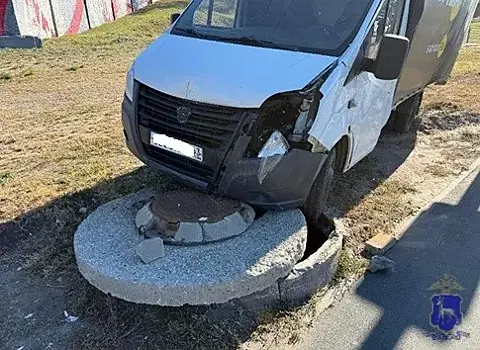 В Самаре грузовик с глиной устроил массовое ДТП на Красноглинском шоссе