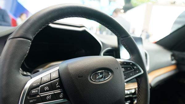 Общественники настаивают на отзывной кампании Lada Vesta